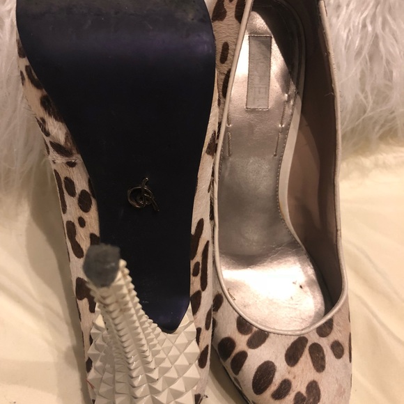 Pumps - Picture 4 of 5